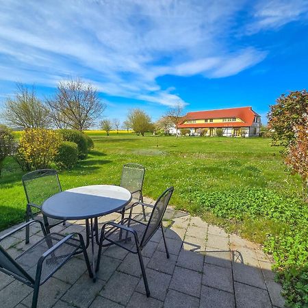 Feriendorf Rugana - Komfort Appartement Mit 1 Schlafzimmern Und Terrasse D29 Dranske Kültér fotó